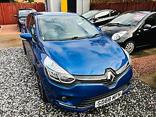 Used 2018 Renault Clio Iconic Blue - Interior and Exterior details 9