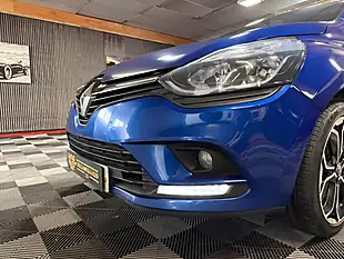 Used 2018 Renault Clio Iconic Blue - Interior and Exterior details 14