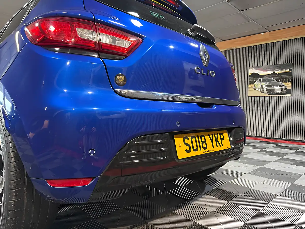 Used 2018 Renault Clio Iconic Blue - Interior and Exterior details 17