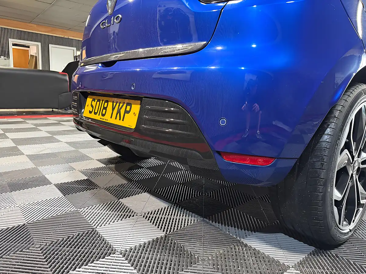 Used 2018 Renault Clio Iconic Blue - Interior and Exterior details 19