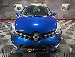 Used 2018 Renault Clio Iconic Blue - Interior and Exterior details 3