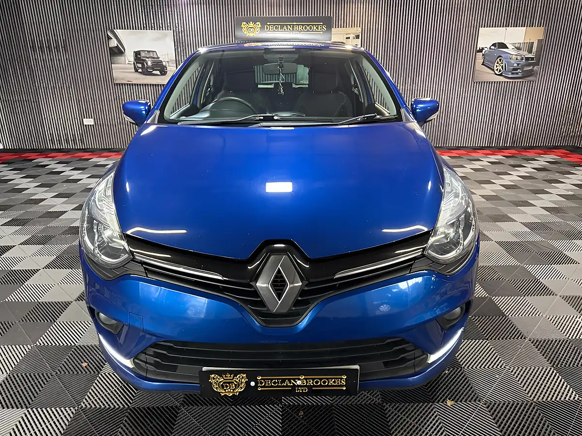 Used 2018 Renault Clio Iconic Blue - Interior and Exterior details 3