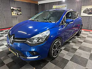Used 2018 Renault Clio Iconic Blue - Interior and Exterior details 4