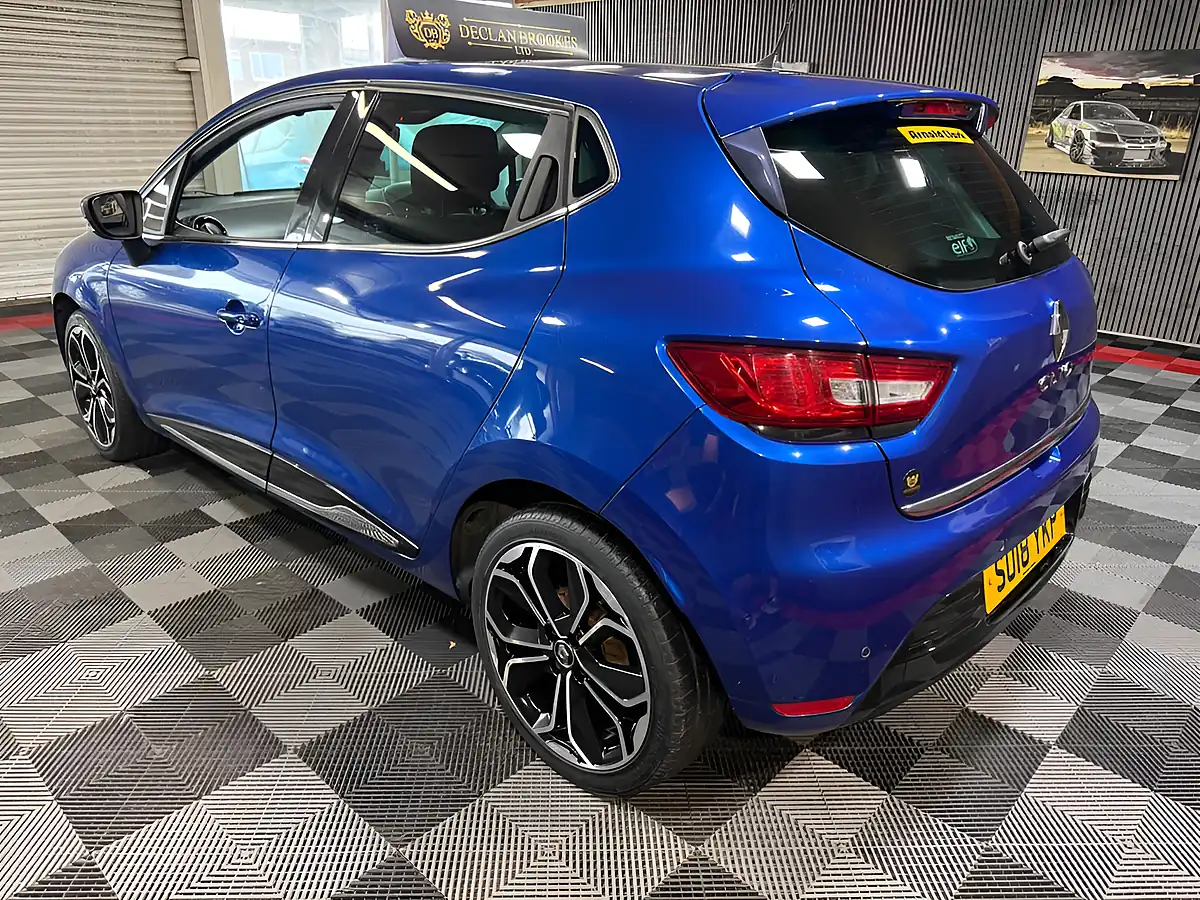 Used 2018 Renault Clio Iconic Blue - Interior and Exterior details 6