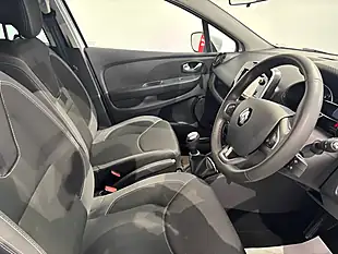 Used 2018 Renault Clio Iconic Glacier White - Interior and Exterior details 14