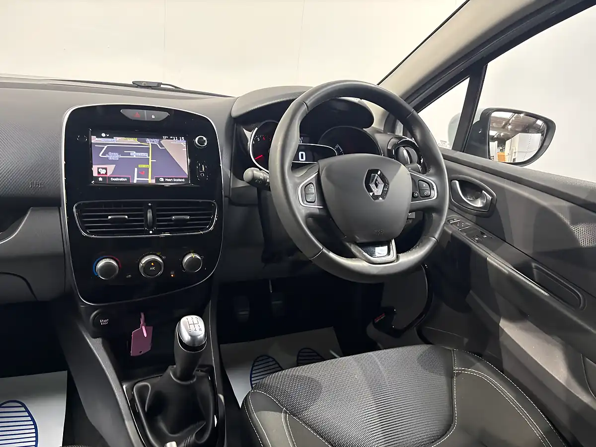 Used 2018 Renault Clio Iconic Glacier White - Interior and Exterior details 18