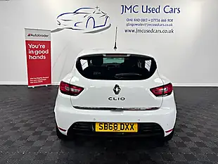 Used 2018 Renault Clio Iconic Glacier White - Interior and Exterior details 5