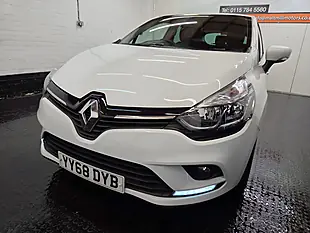 Used 2018 Renault Clio Iconic Glacier White - Interior and Exterior details 3