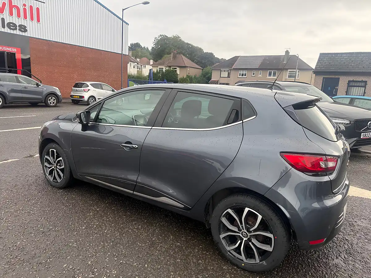 Used 2018 Renault Clio Iconic Grey - Interior and Exterior details 2