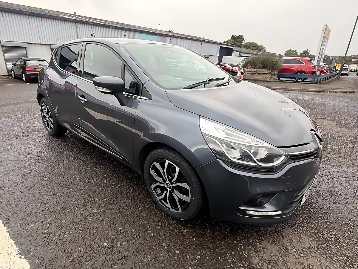 Used 2018 Renault Clio Iconic Grey - Interior and Exterior details 9