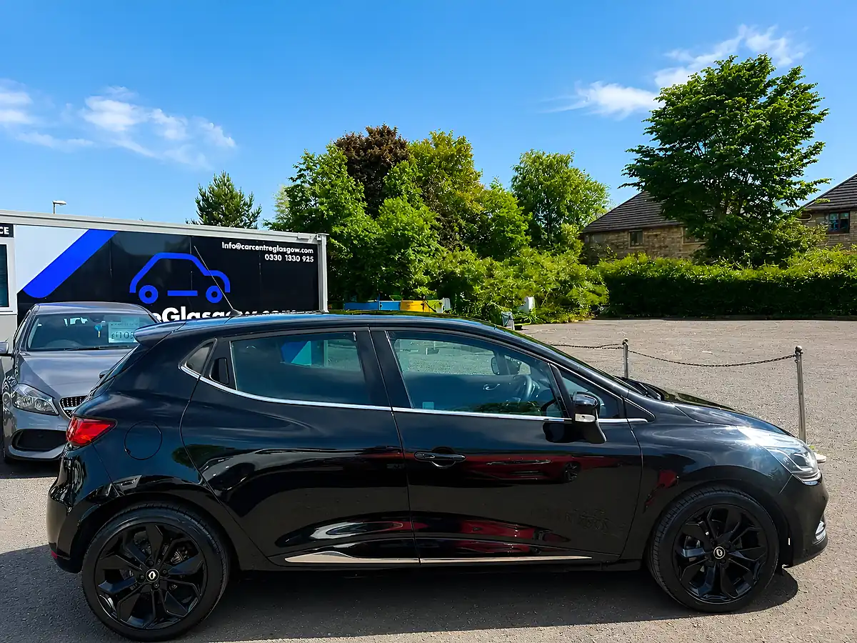 Used 2018 Renault Clio Iconic - Interior and Exterior details 10