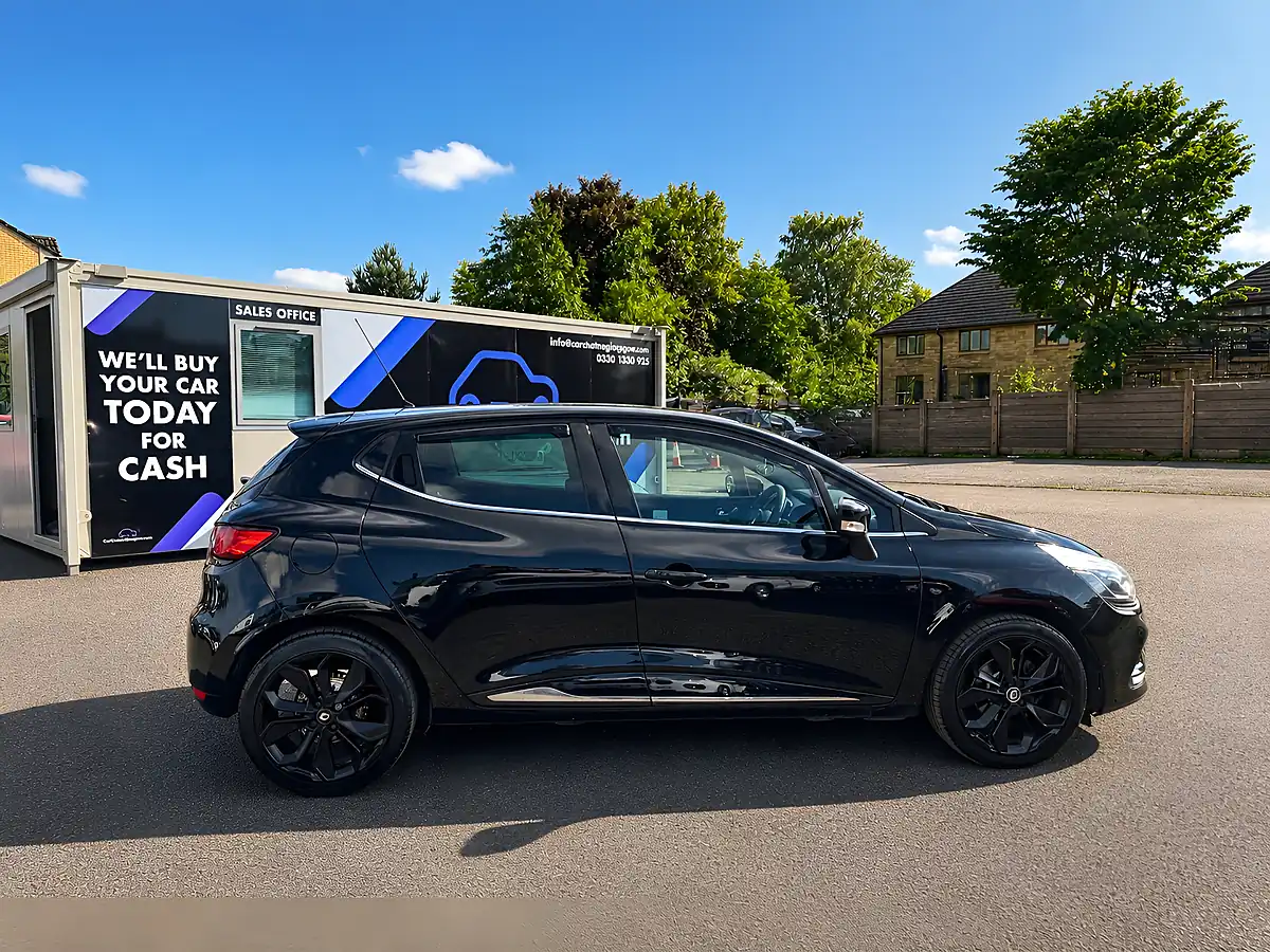 Used 2018 Renault Clio Iconic - Interior and Exterior details 12