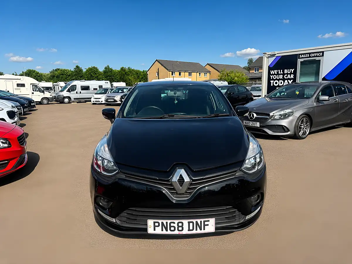 Used 2018 Renault Clio Iconic - Interior and Exterior details 5