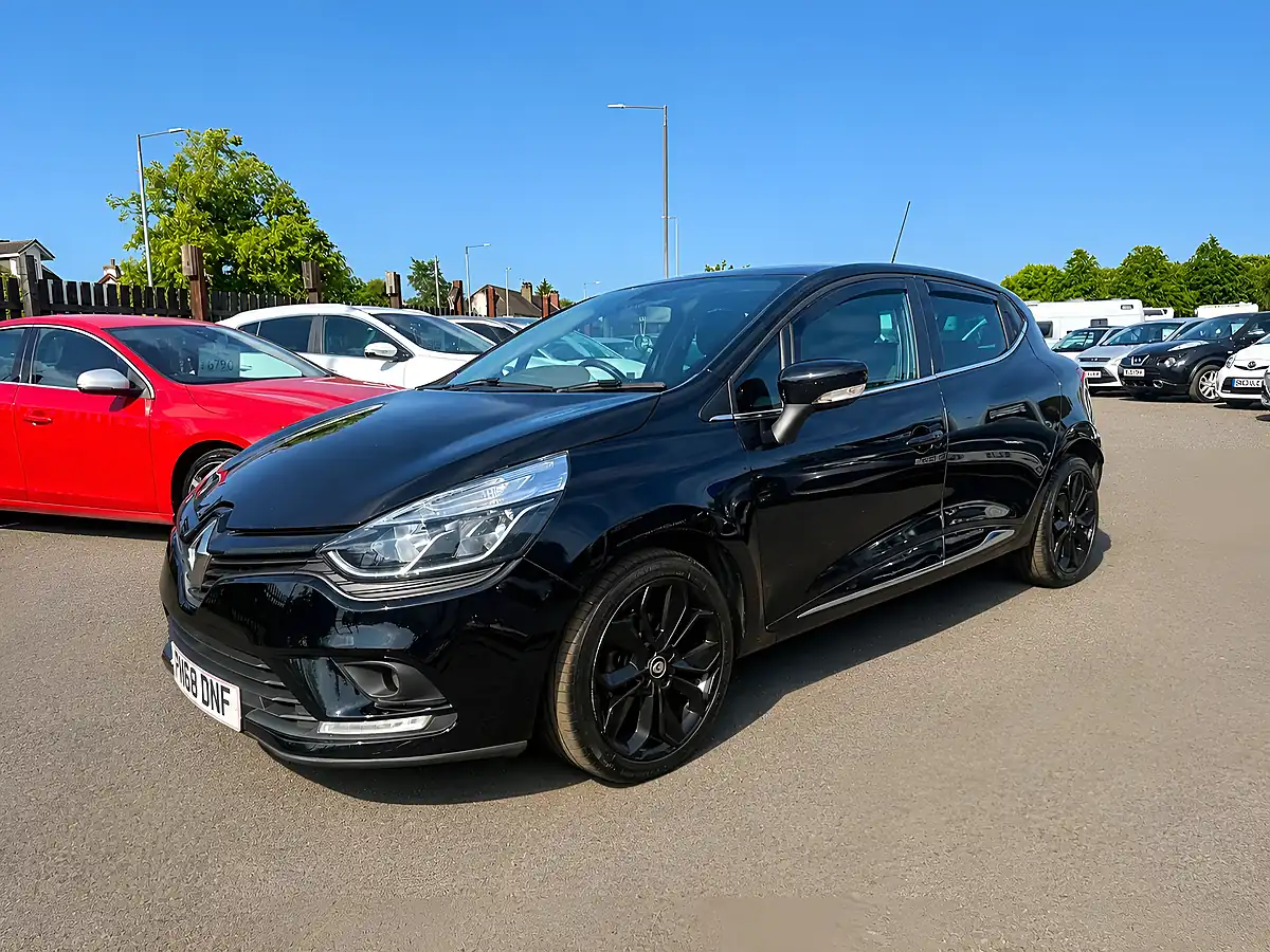 Used 2018 Renault Clio Iconic - Interior and Exterior details 8