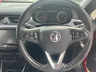 Used 2018 Renault Clio Iconic - Interior and Exterior details 3