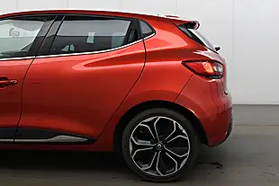Used 2018 Renault Clio Iconic Mars Red - Interior and Exterior details 10
