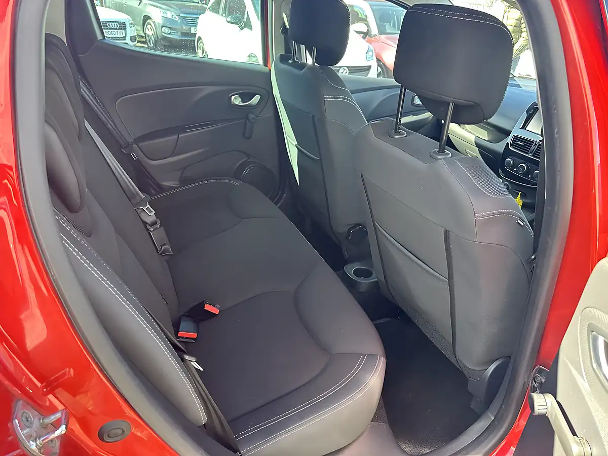 Used 2018 Renault Clio Iconic Red - Interior and Exterior details 13