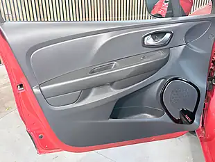 Used 2018 Renault Clio Iconic Red - Interior and Exterior details 20