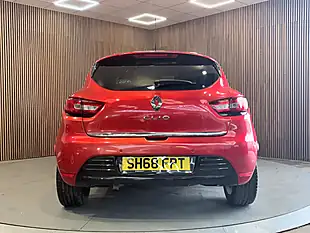 Used 2018 Renault Clio Iconic Red - Interior and Exterior details 6