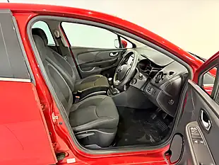 Used 2018 Renault Clio Iconic Red - Interior and Exterior details 13