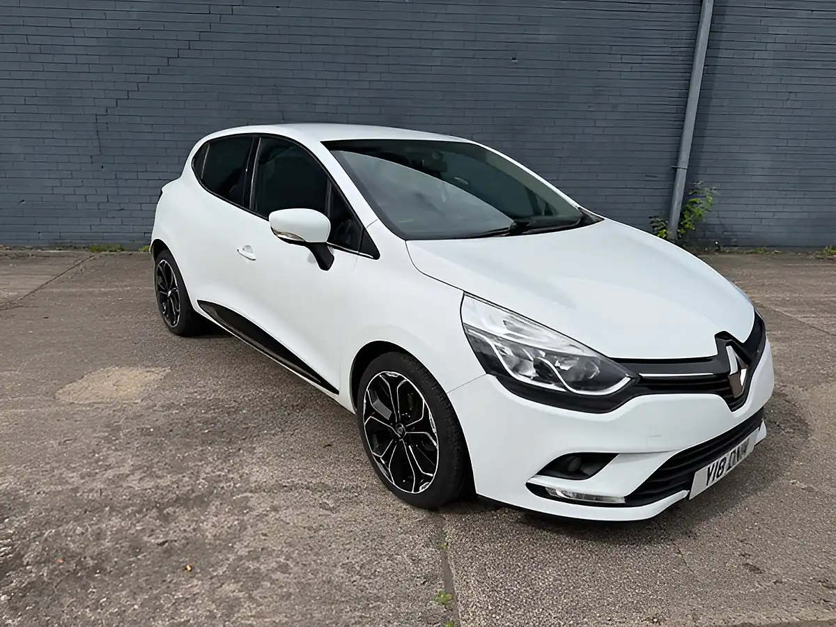 Used 2018 Renault Clio Iconic White - Interior and Exterior details 2