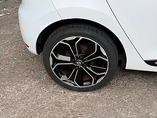 Used 2018 Renault Clio Iconic White - Interior and Exterior details 8