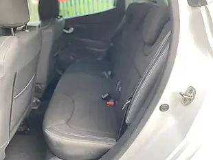 Used 2018 Renault Clio Iconic White - Interior and Exterior details 18