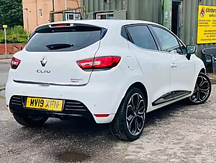 Used 2018 Renault Clio Iconic White - Interior and Exterior details 7