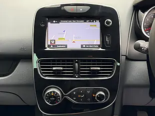Used 2018 Renault Clio Iconic White - Interior and Exterior details 16