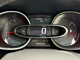 Used 2018 Renault Clio Iconic White - Interior and Exterior details 20
