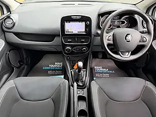 Used 2018 Renault Clio Iconic White - Interior and Exterior details 3