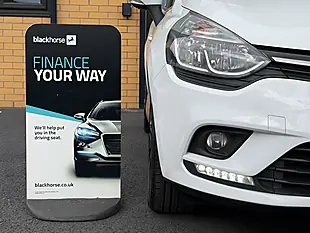 Used 2018 Renault Clio Iconic White - Interior and Exterior details 7
