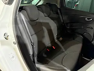 Used 2018 Renault Clio Iconic White - Interior and Exterior details 16
