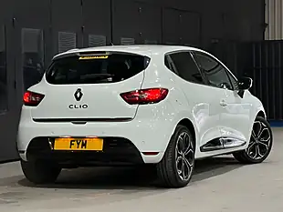 Used 2018 Renault Clio Iconic White - Interior and Exterior details 19