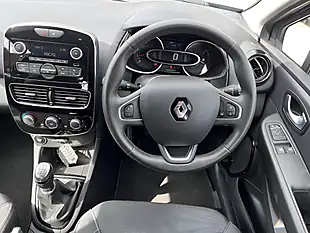 Used 2018 Renault Clio Play Titanium Grey Met - Interior and Exterior details 11
