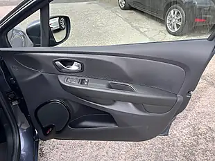 Used 2018 Renault Clio Play Titanium Grey Met - Interior and Exterior details 15