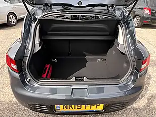 Used 2018 Renault Clio Play Titanium Grey Met - Interior and Exterior details 16