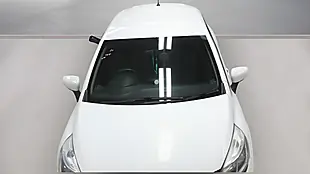 Used 2018 Renault Clio Play White - Interior and Exterior details 11