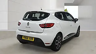 Used 2018 Renault Clio Play White - Interior and Exterior details 7