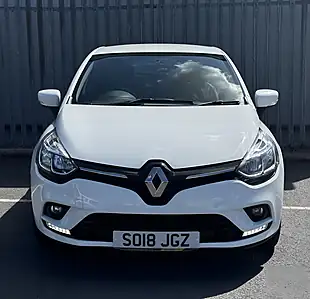 Used 2018 Renault Clio Play White - Interior and Exterior details 2