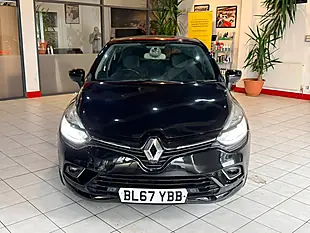 Used 2018 Renault Clio Signature Nav Black - Interior and Exterior details 4