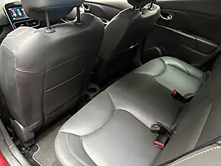 Used 2018 Renault Clio Signature Nav Mars Red - Interior and Exterior details 17