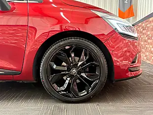 Used 2018 Renault Clio Signature Nav Mars Red - Interior and Exterior details 19