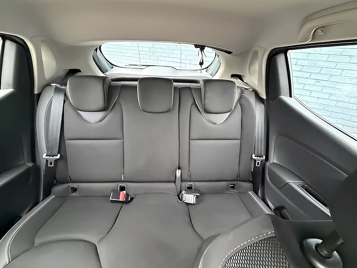 Used 2018 Renault Clio Urban Nav Special Grey - Interior and Exterior details 15