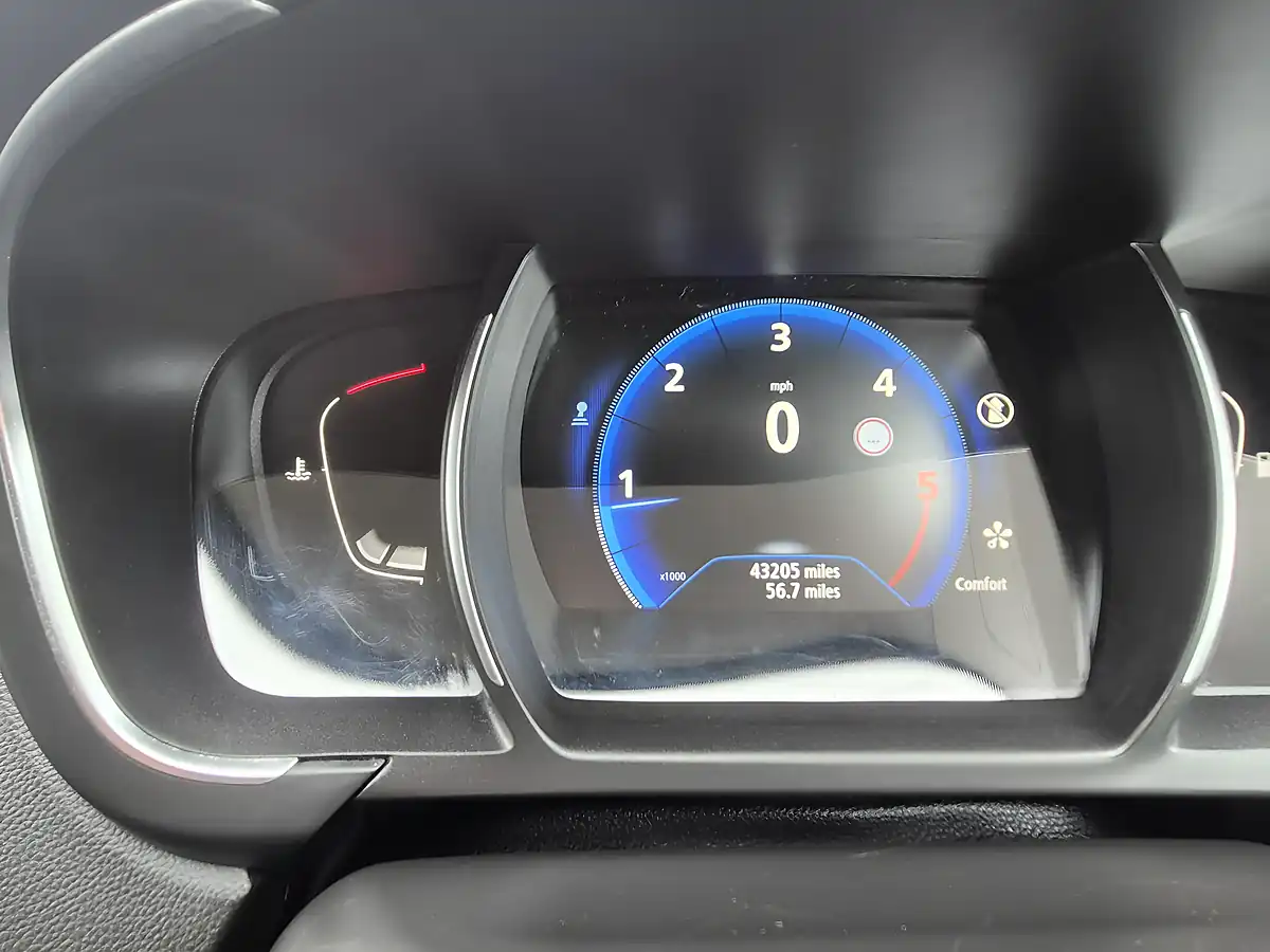 Used 2018 Renault Grand Scenic Dynamique Nav Cosmos Blue - Interior and Exterior details 18