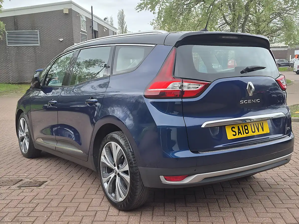 Used 2018 Renault Grand Scenic Dynamique Nav Cosmos Blue - Interior and Exterior details 6