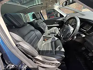 Used 2018 Renault Grand Scenic Signature Nav Blue - Interior and Exterior details 16