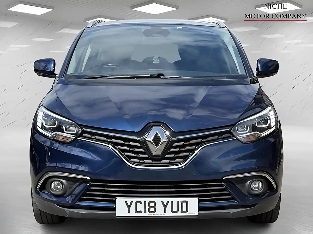 Used 2018 Renault Grand Scenic Signature Nav Blue - Interior and Exterior details 2