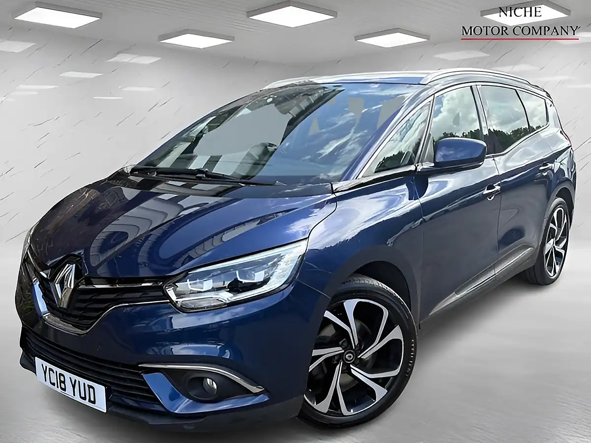 Used 2018 Renault Grand Scenic Signature Nav Blue - Interior and Exterior details 4