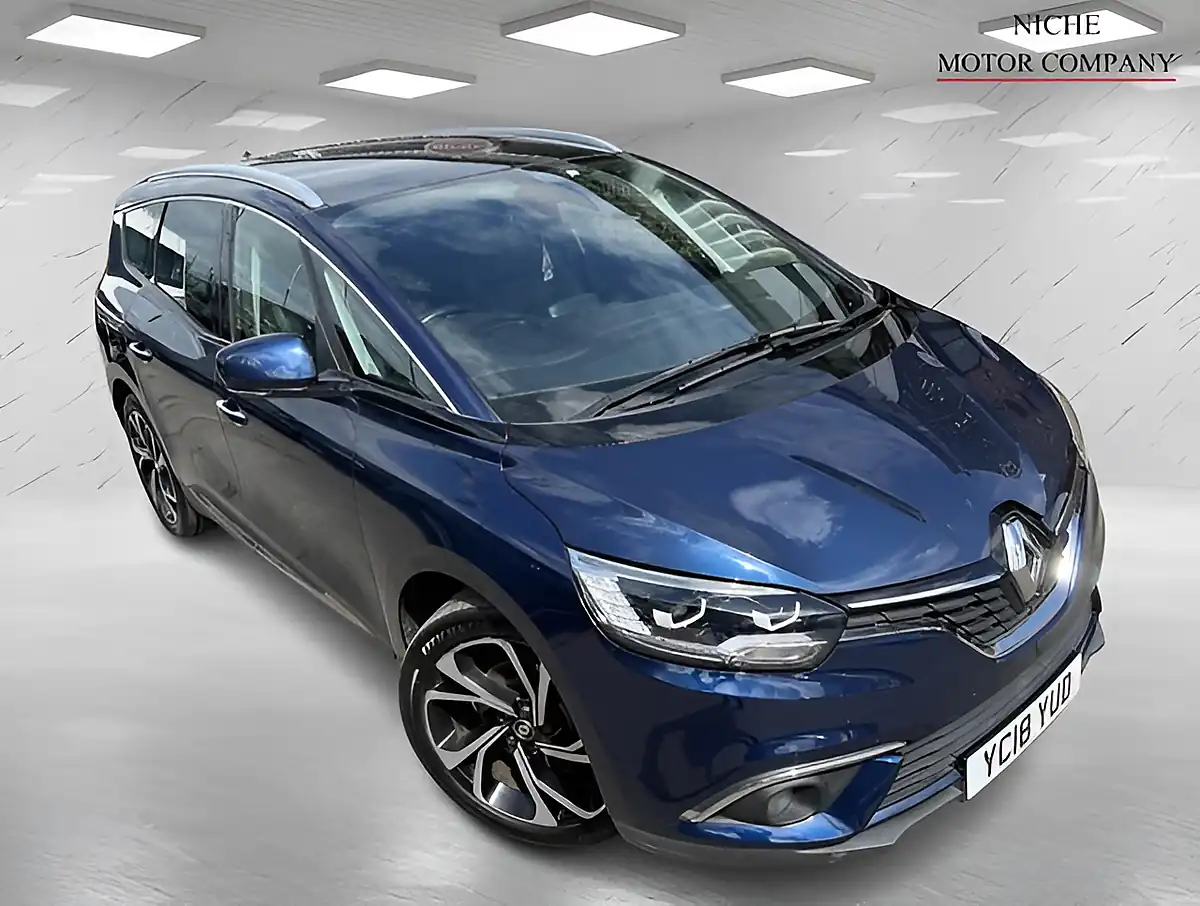 Used 2018 Renault Grand Scenic Signature Nav Blue - Interior and Exterior details 7